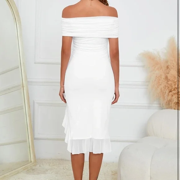 White off-the shoulder dress - Picture 2 of 3